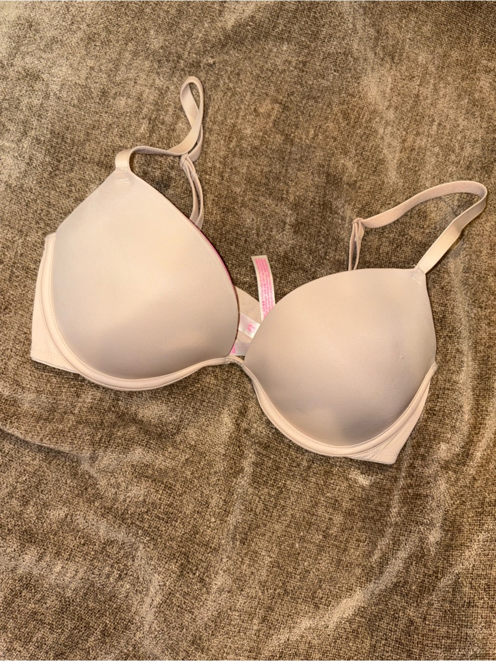PINK Victoria's Secret Wear everywhere super push up bra 34D